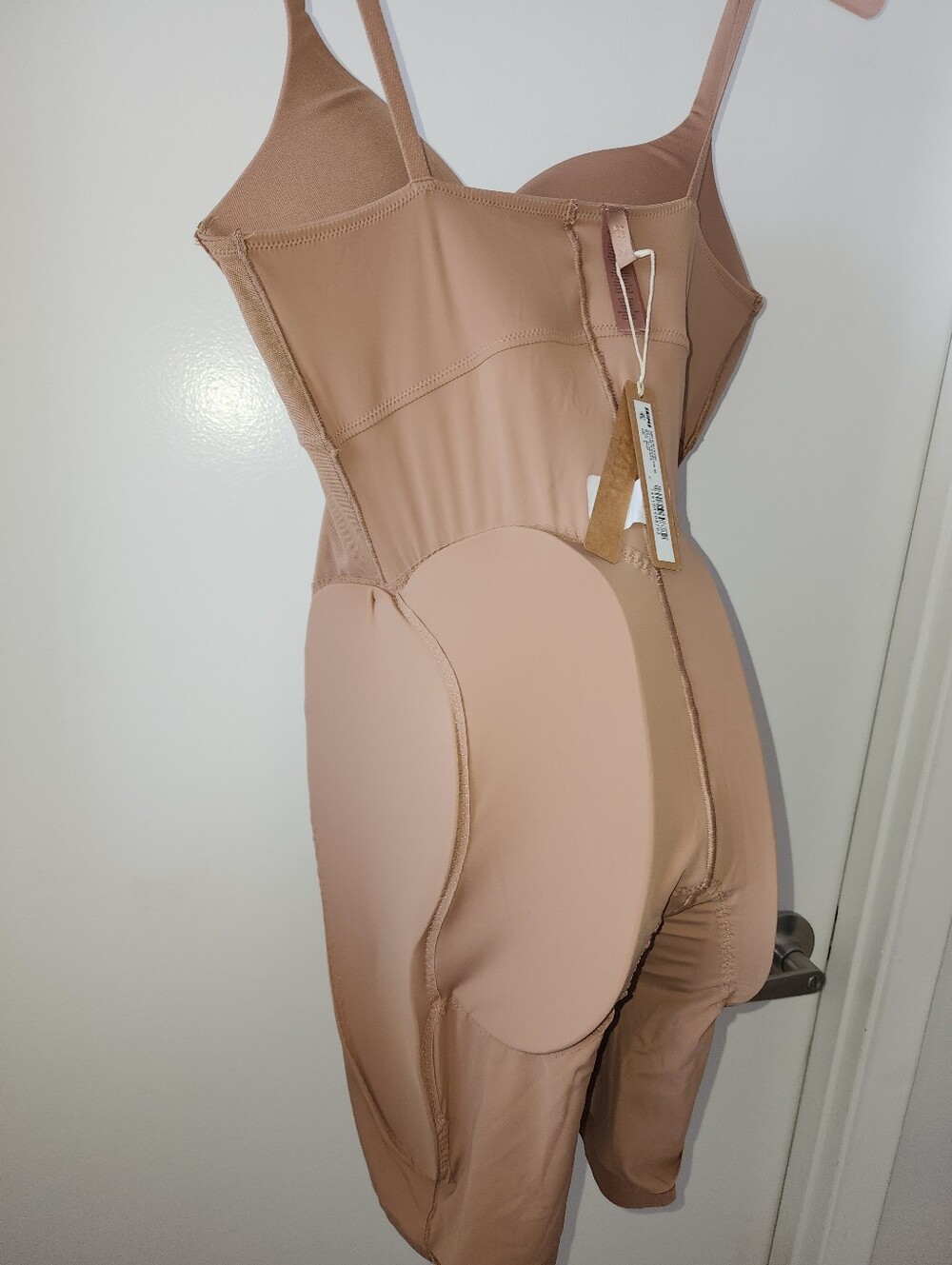 Skims Ultimate Body Butt And Hip Pad Mid Thigh BS Sienna Size XL And M - Picture 6 of 8